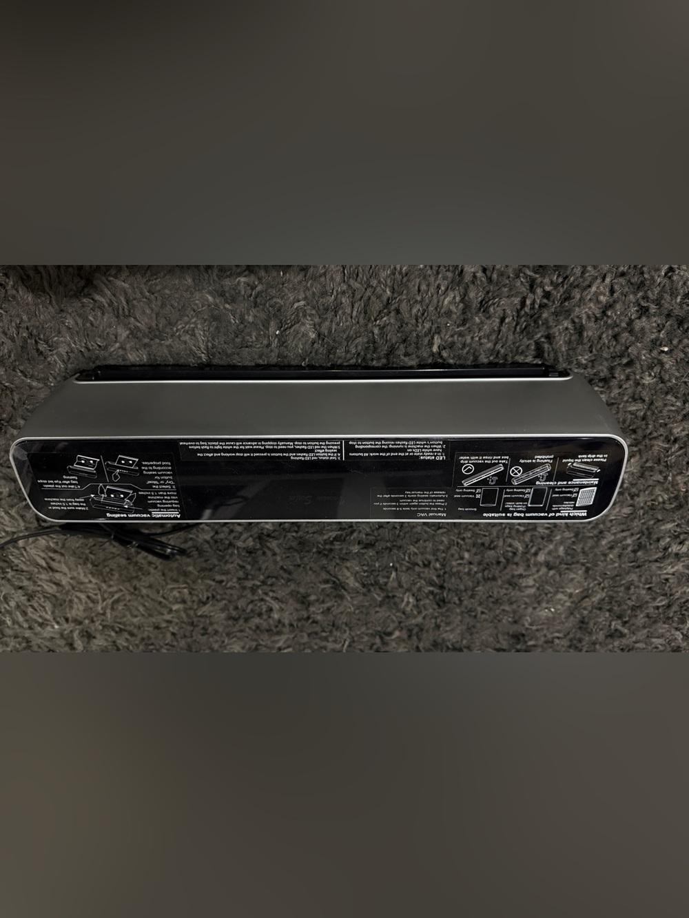 Food vacuum sealer